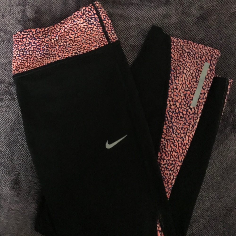 Nike Cropped Leggings